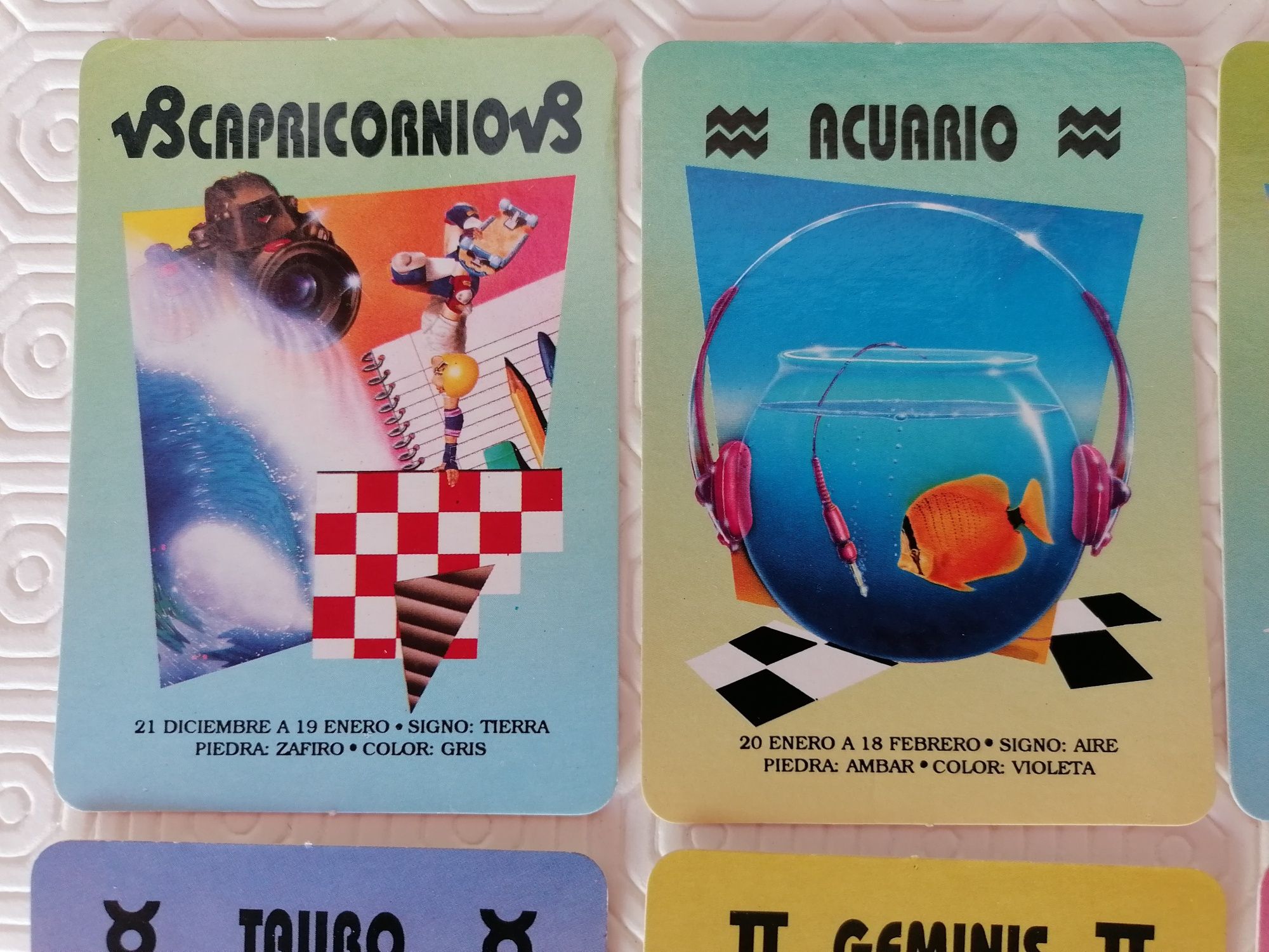 Série completa de 12 calendários de 2006 dos signos do Zodíaco