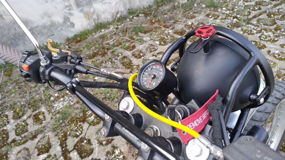 Honda nx 650 dominator 99r scrambler