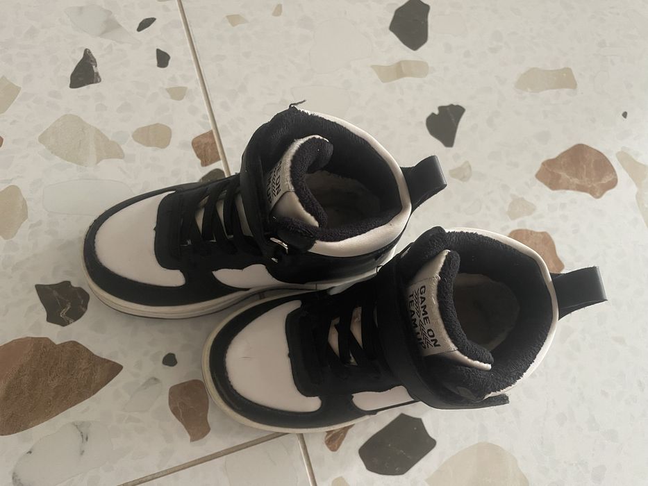 Зимові кросівки на хлопчика