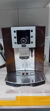 Ekspres do kawy firmy delonghi