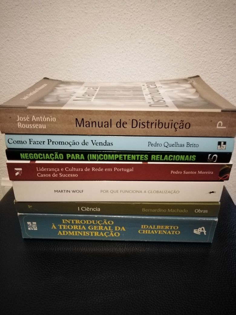 Livros técnicos universitários