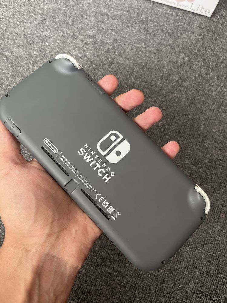 Продам nintendo switch 32 gb