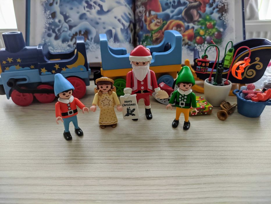 Новорічний playmobil Санта янгол санчата гном ельф вагон поїзд