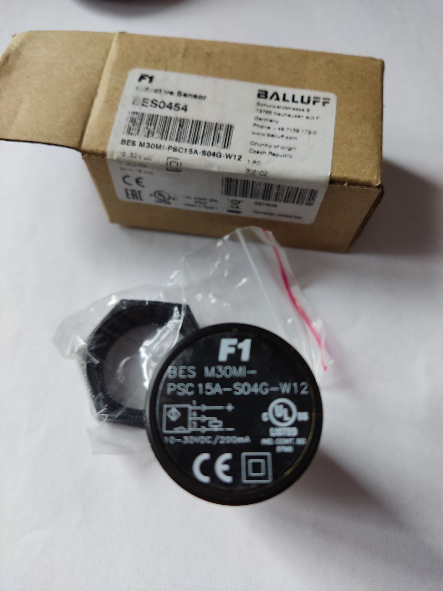 Balluff BES0454  BES M30MI-PSC15A-S04G-W12 .