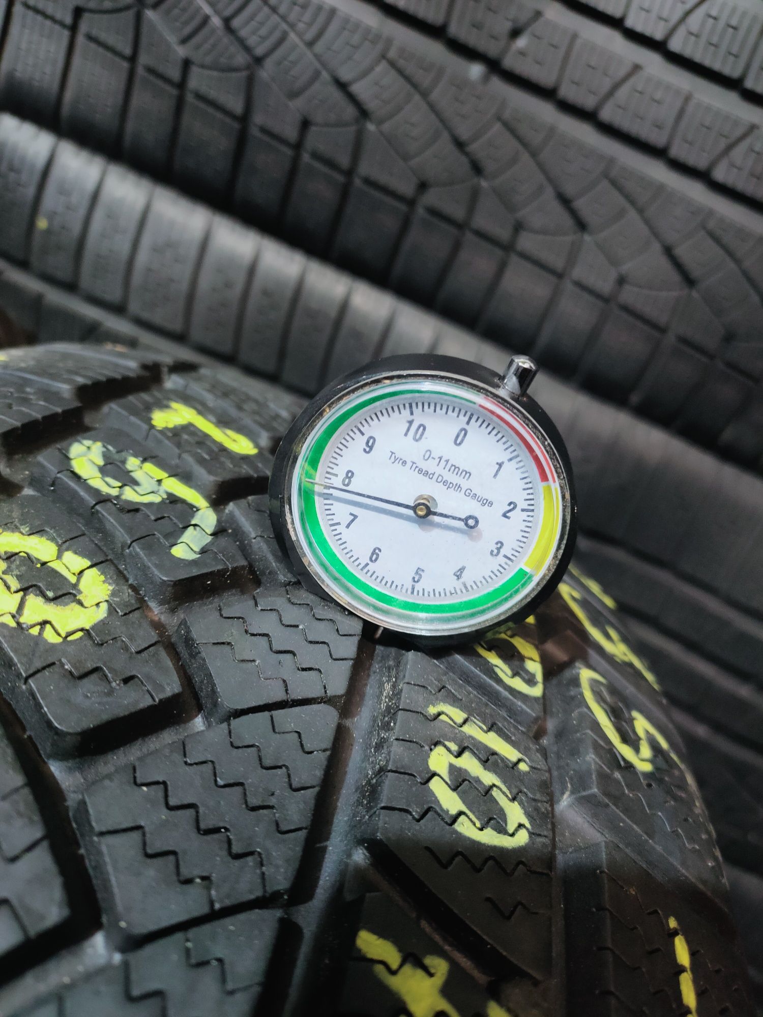 235/60R18 Continental 4x4 WinterContact 2018r 7,8mm