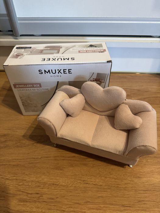 Szkatułka na biżuterię