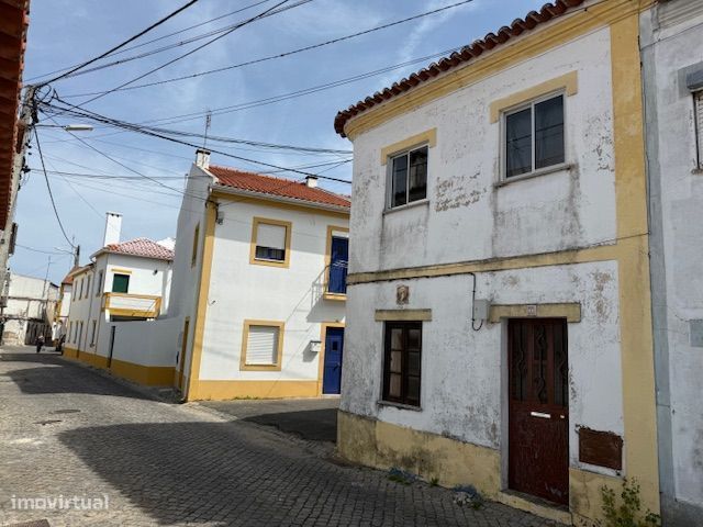 Prédio para recuperar em Gavião