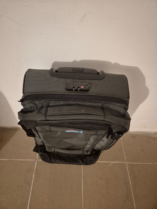 Trzy torby podróżne i sportowe