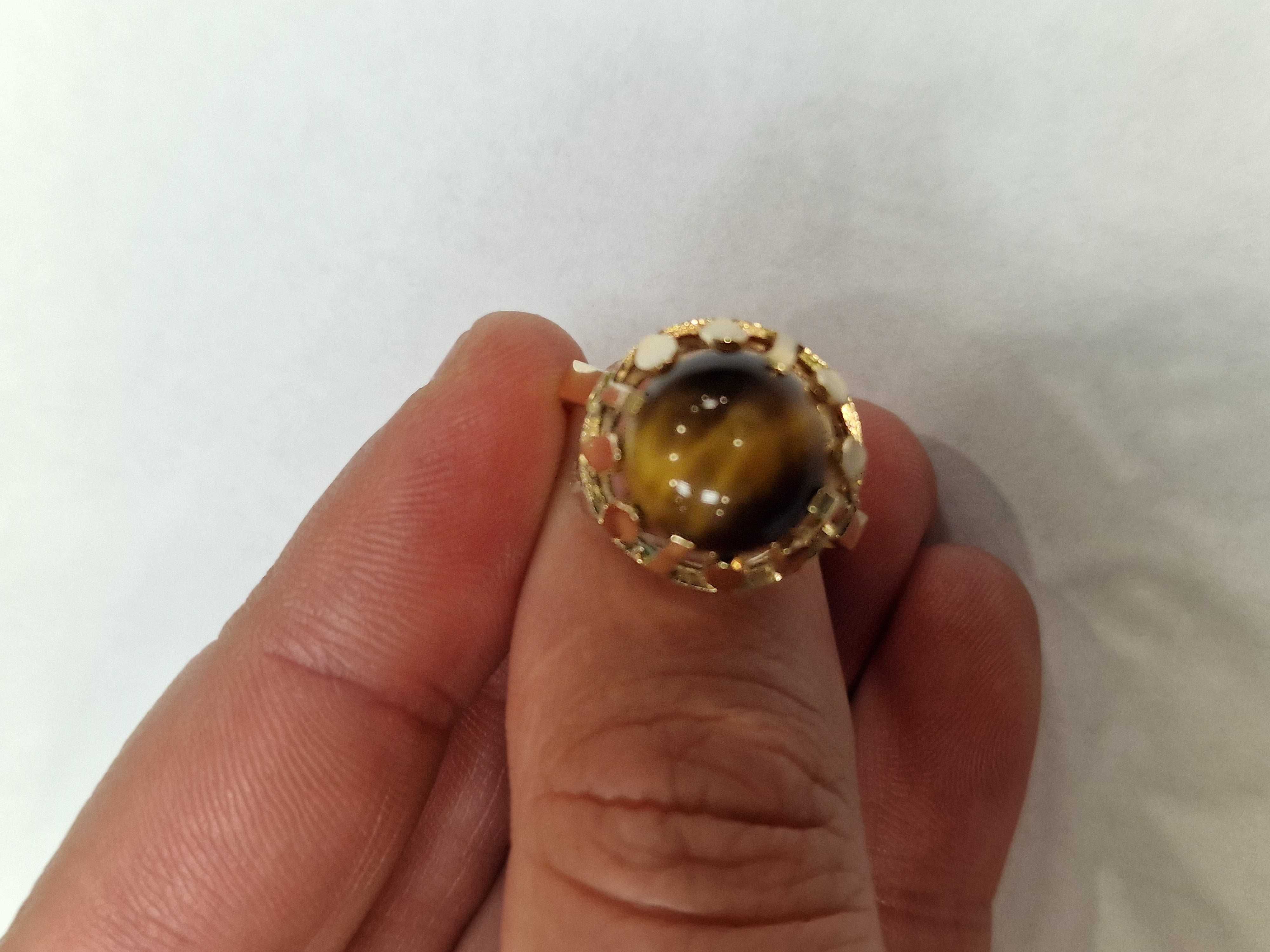 Złoty pierścionek damski/ 585/ 4.66 gram/ R19/ Tygrysie Oko