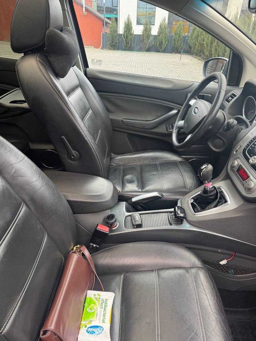 Ford Kuga 2008•Повний привід•Панорама•Шкіра