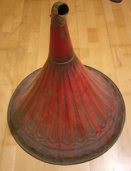 stara tuba gramofon patefon