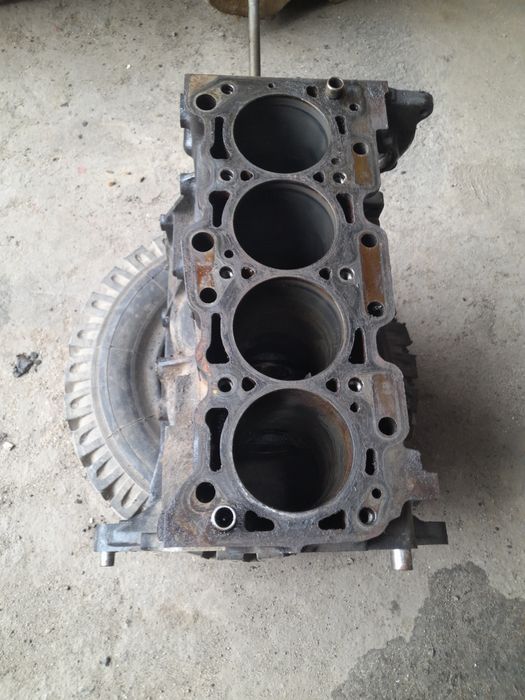 Блок циліндра Mitsubishi Lancer 9 1.6