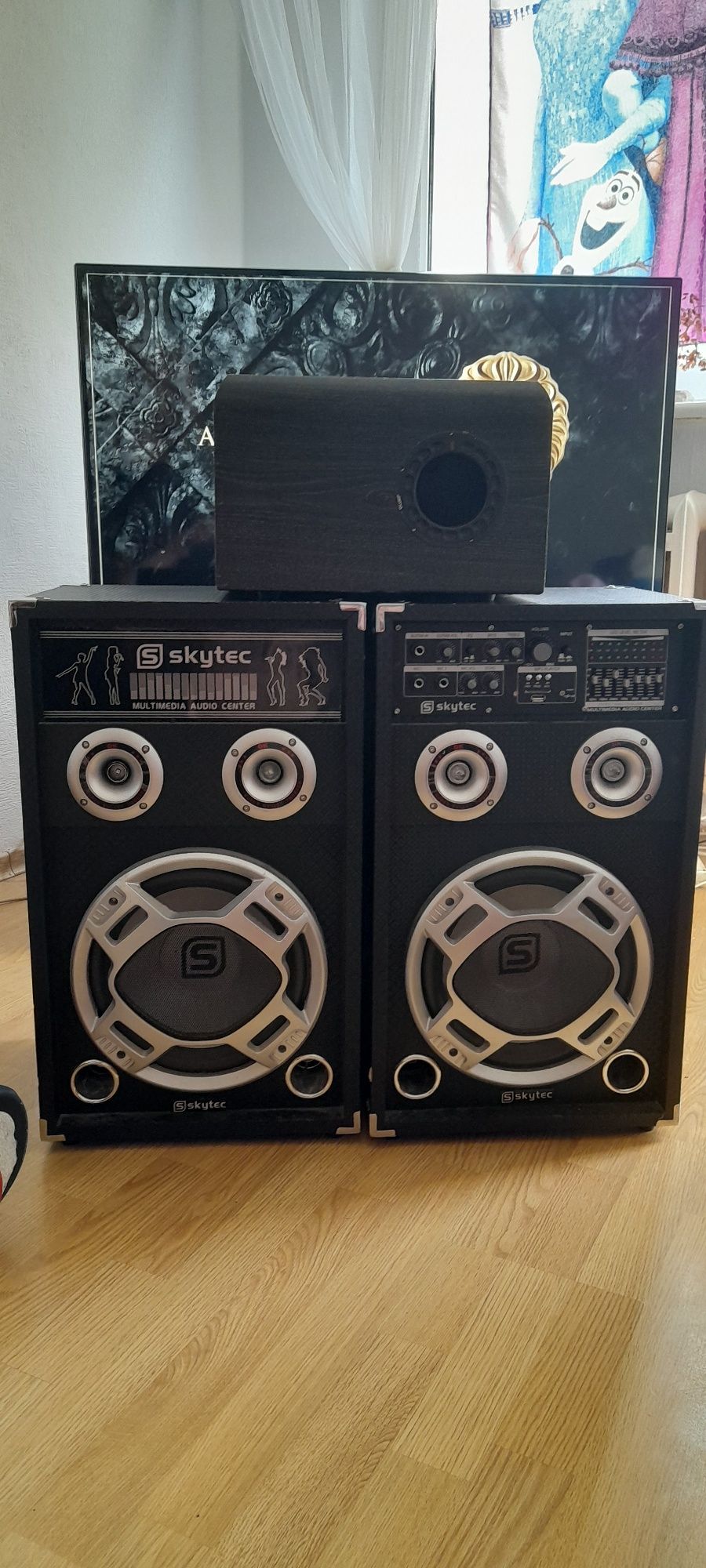 Głośniki 800w + subwoofer