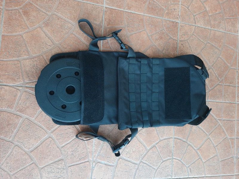 Uniwersalna treningowa kamizelka obciążeniowa regulowana cross trening