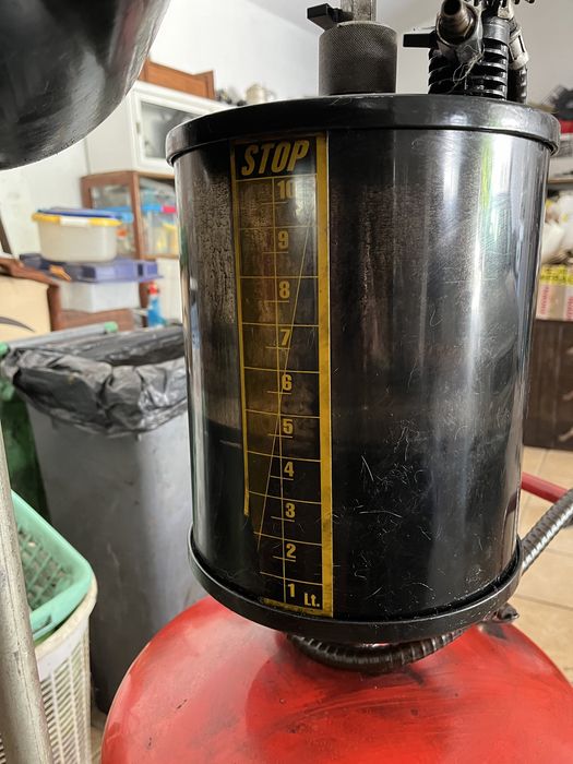 Extractor de óleo para oficinas