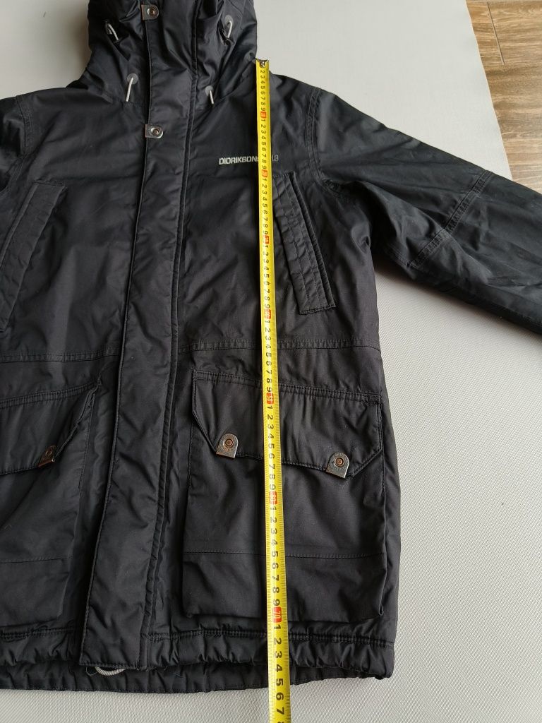 Didriksons kurtka parka rozmiar S damska kolor czarny matowy