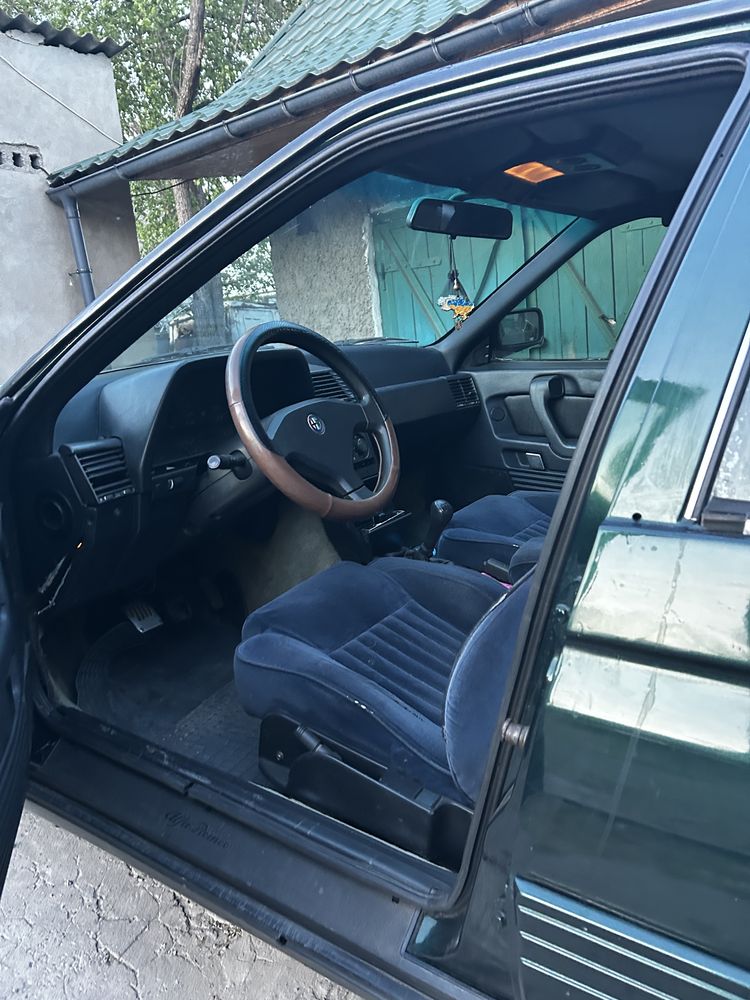 Альфа Ромео  гарне авто за свої кошти