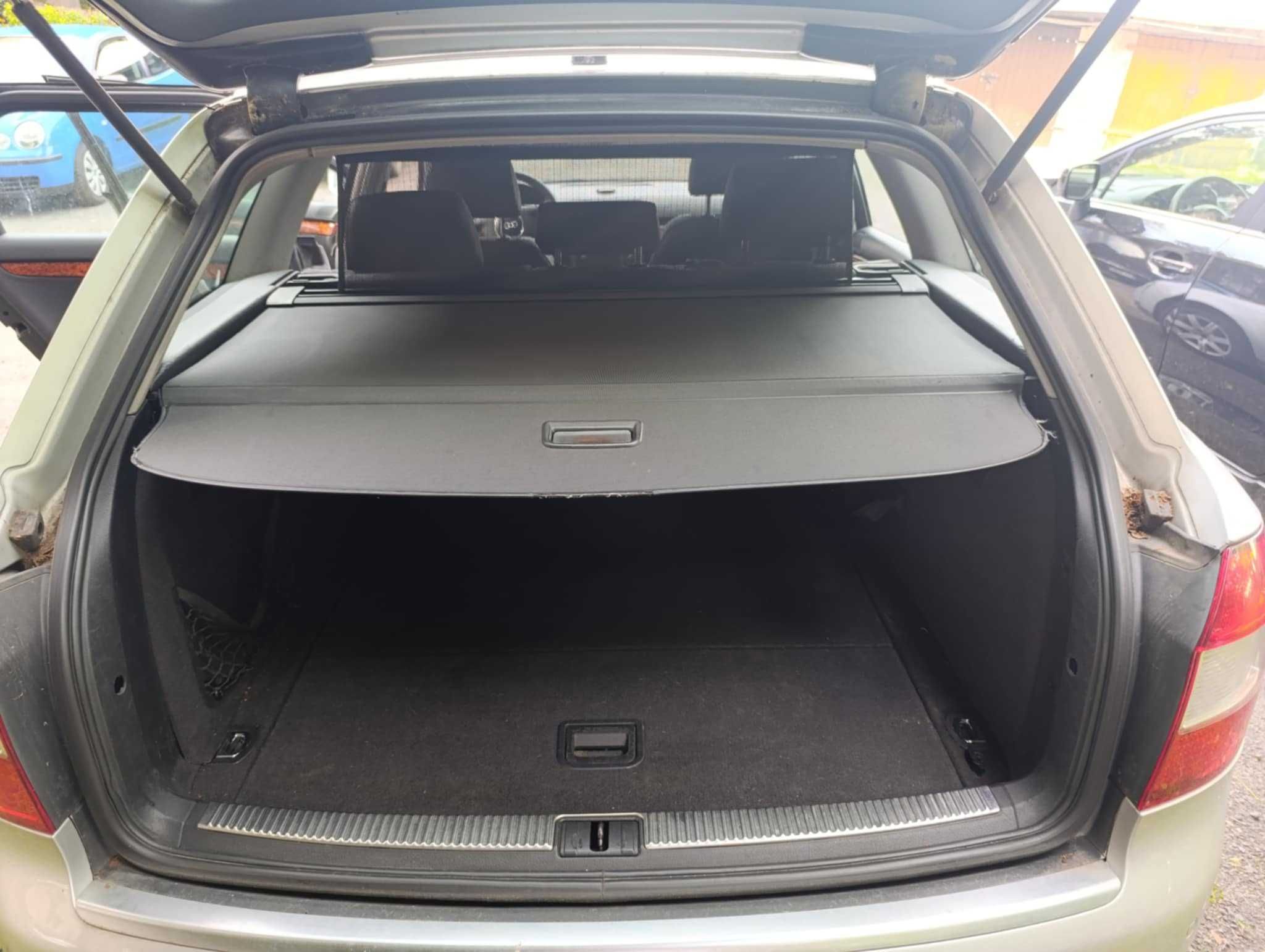 Audi A4b6 uszkodzona