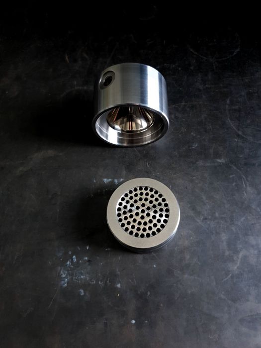 Usługi Tokarskie i Frezerskie CNC oraz Konwencjonalne