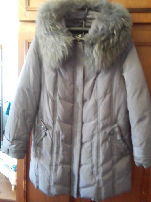 Продам полу- пальто.