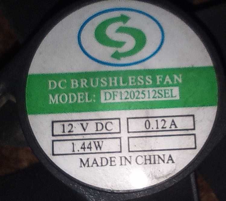 Корпусной вентилятор 120х120х25 мм 12 В