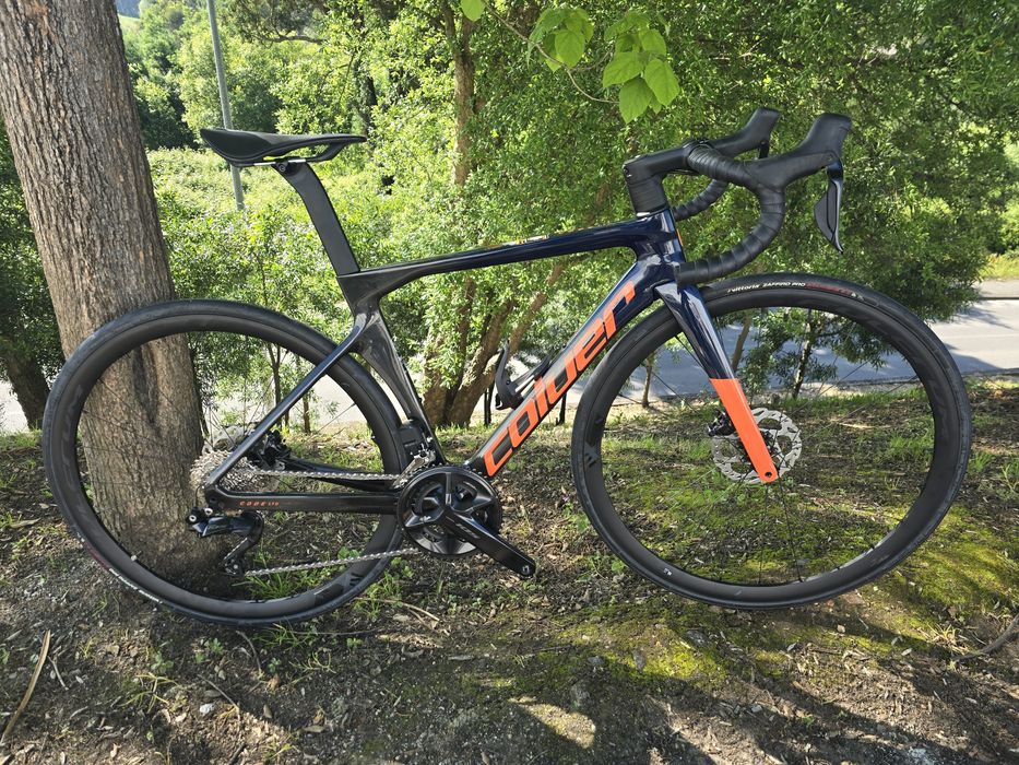 Bicicleta de disco aero 105 di2 12x2v