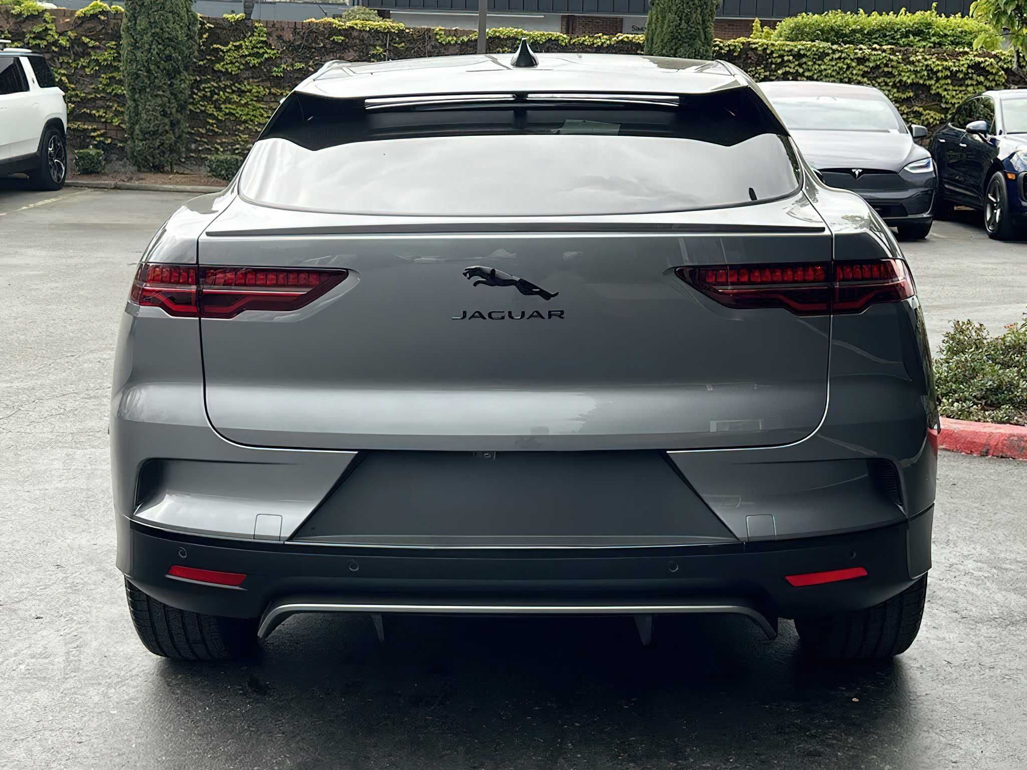 Jaguar I-PACE EV400 R-Dynamic HSE 2024