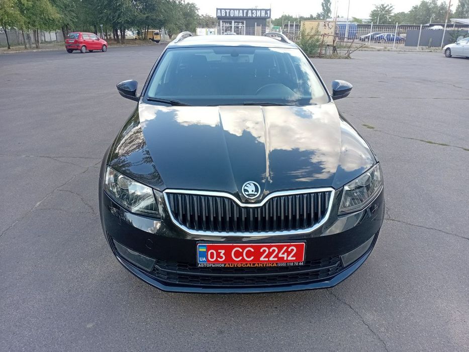 Продам skoda oktavia a7 автомат 1.8