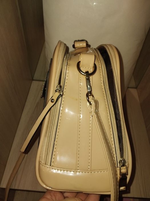 Сумка женская лаковая