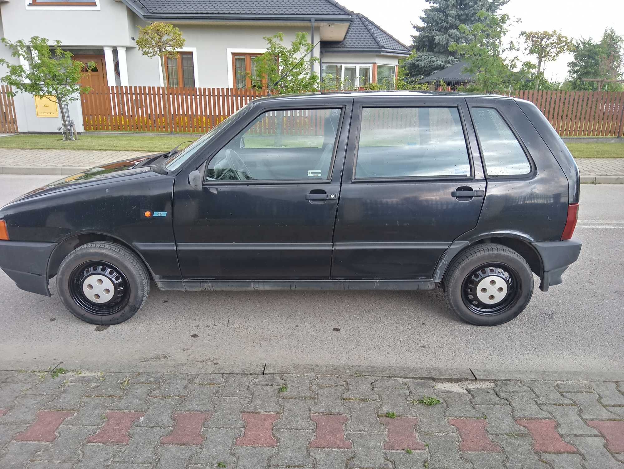 Fiat uno 1,0 Fire z 93r.