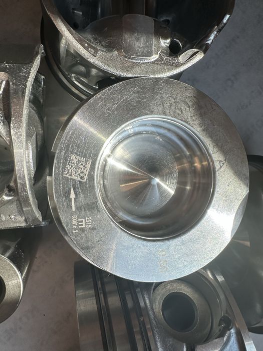 Поршень, поршни vw audi 3.0 tdi cas +0.50 ремонтні