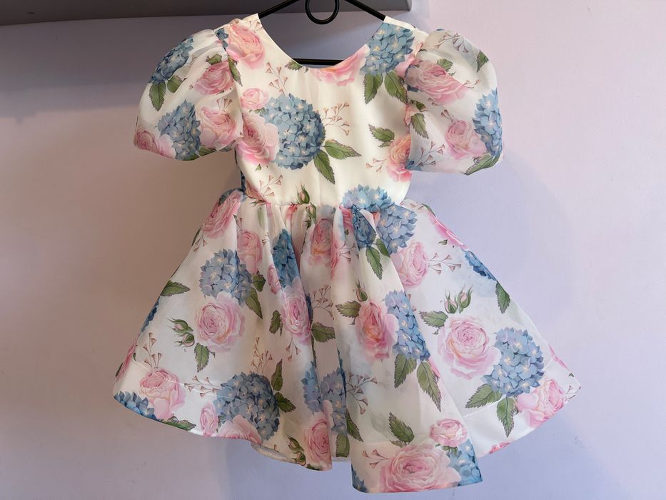 Сукня для дівчинки