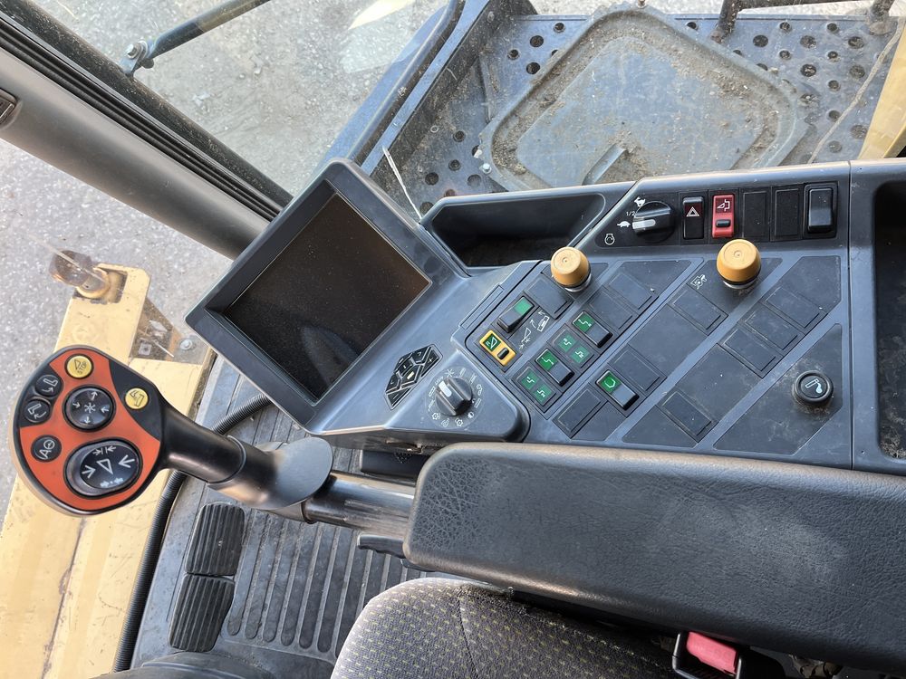 Комбайн CAT Lexion 560R з США