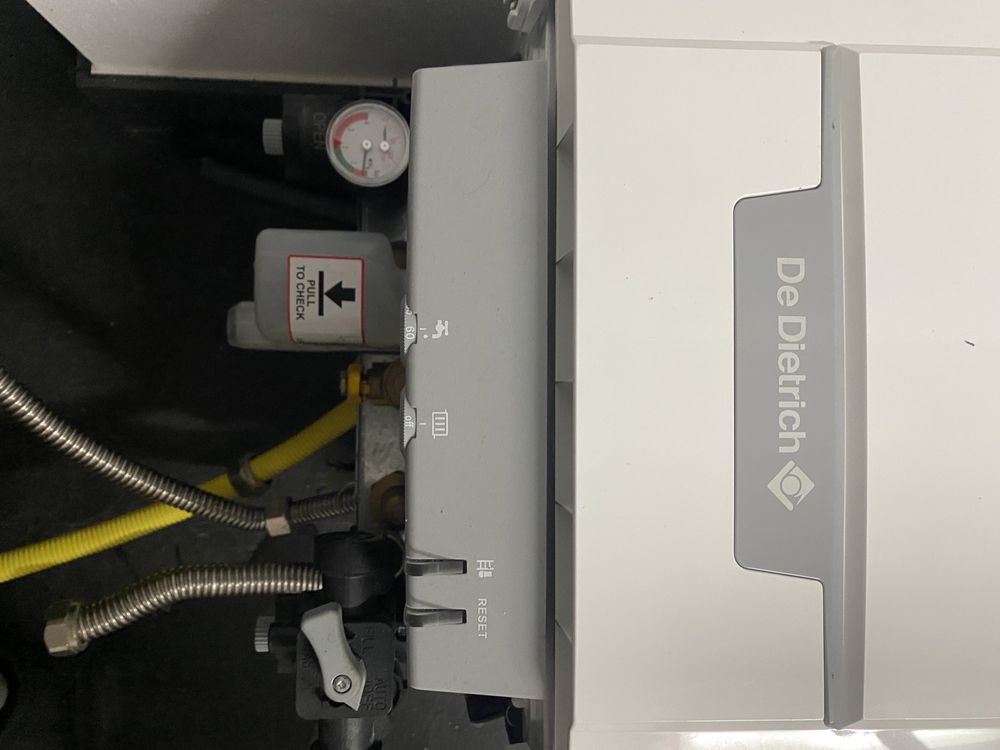 Caldeira a gas De Dietrich EMC-M 24 MI