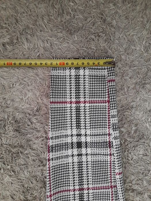 Nowe spodnie w krateczkę M