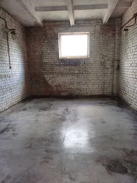 Оренда складських, господарських та офісних приміщень площею до 130 м2