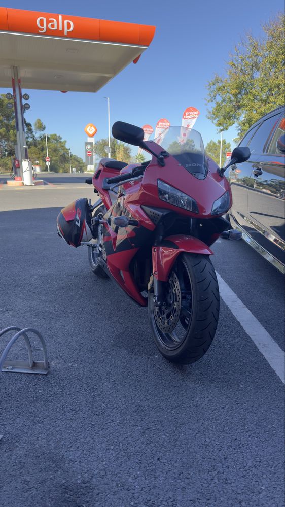Honda cbr600rr impecavel