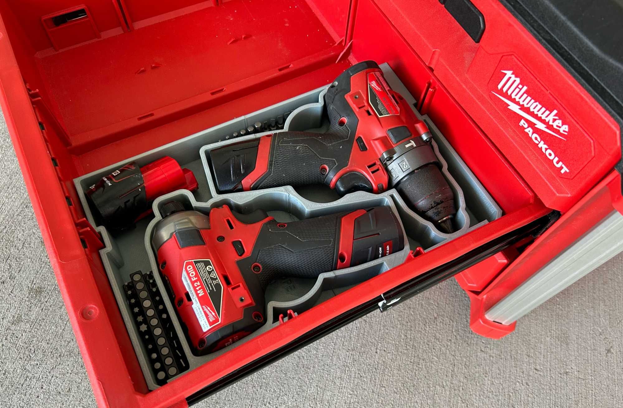 Вставка органайзер в MILWAUKEE PACKOUT 2/3-Drawer Tool Box M12/M18