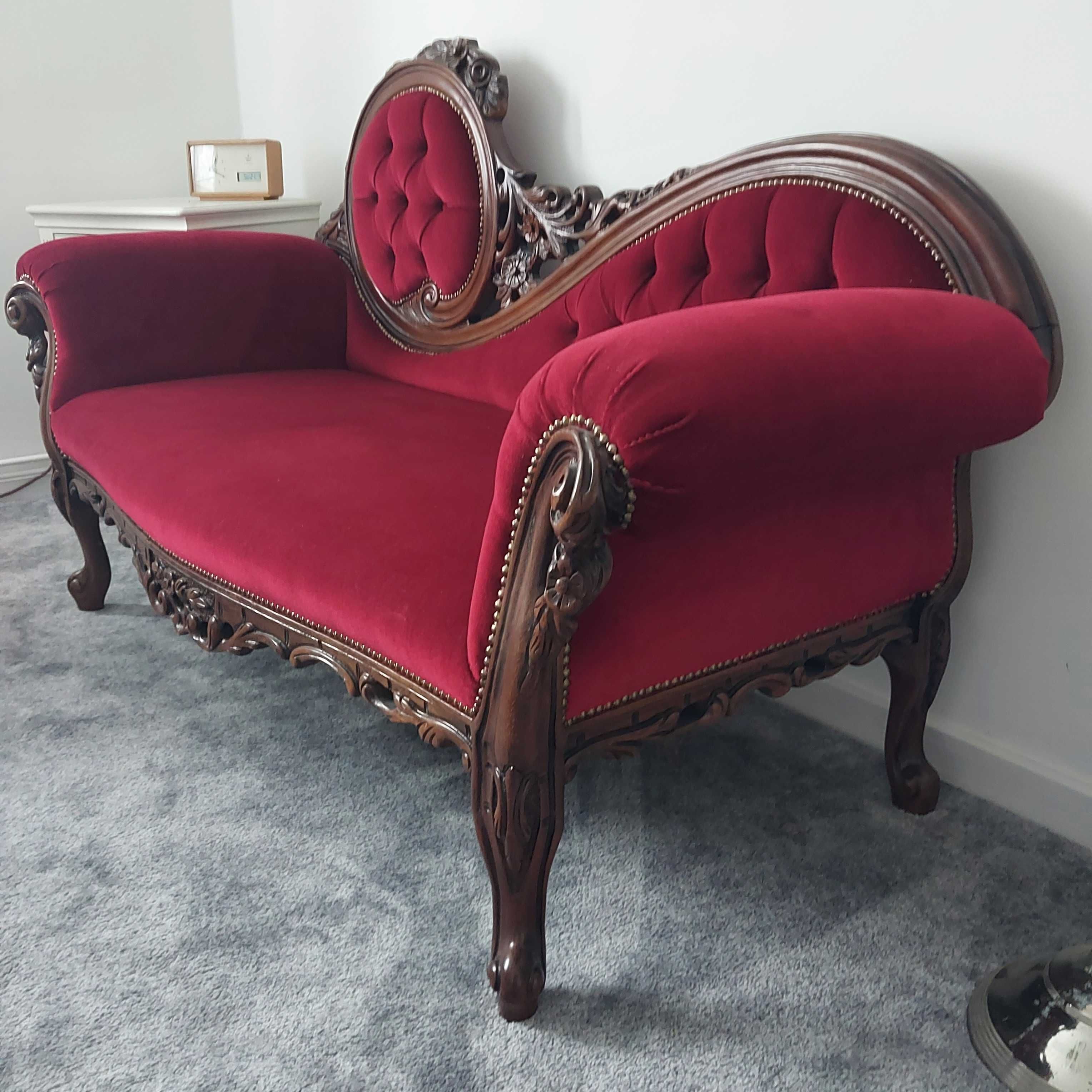 Sofa w stylu Chesterfield