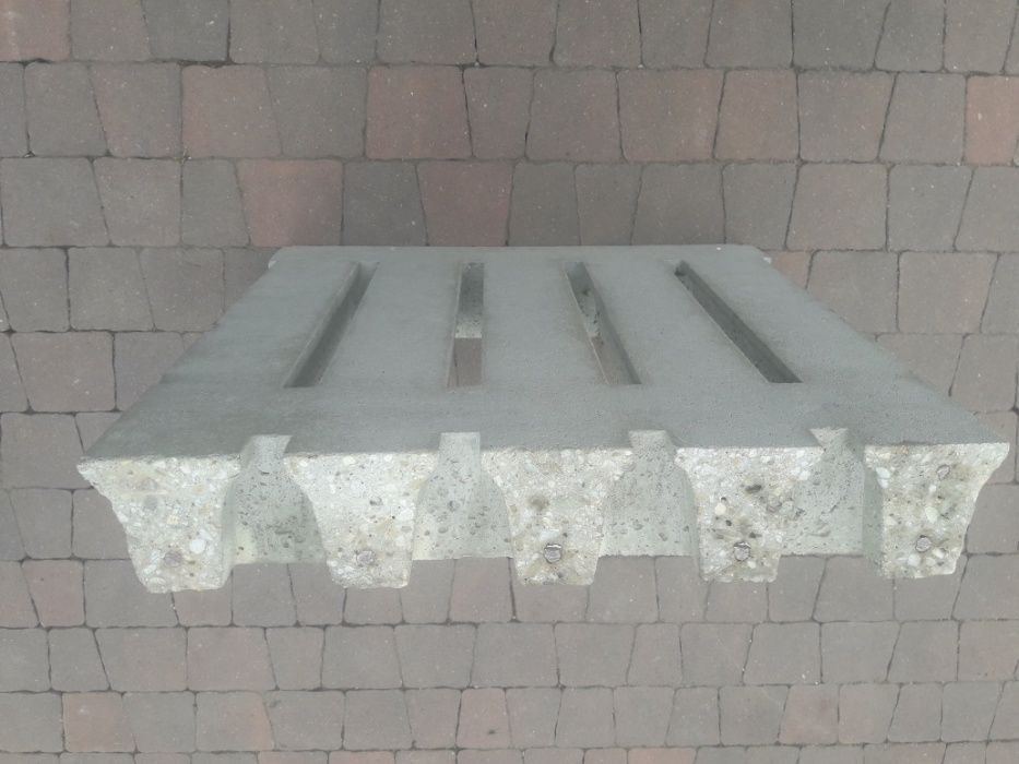 ruszta betonowe300x50 szczelina 17mm.