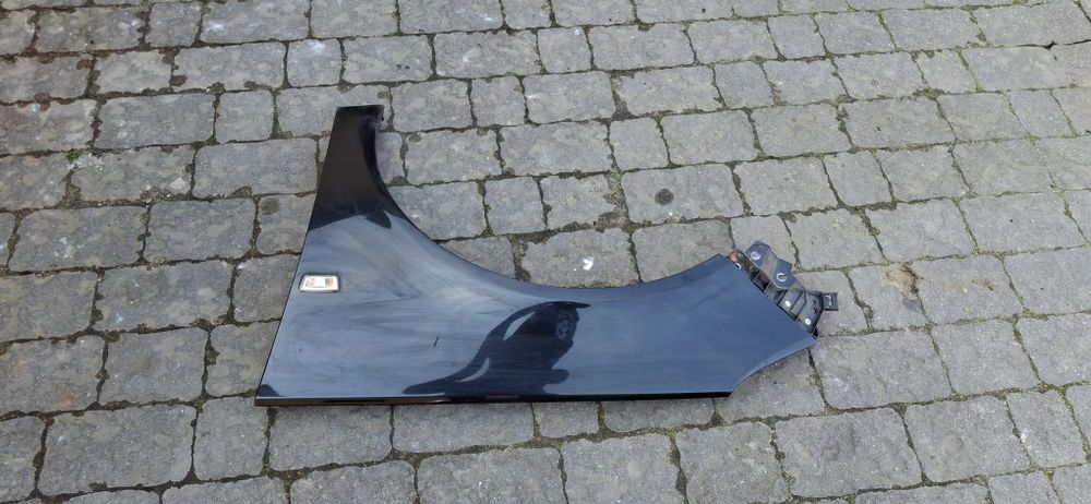 Błotnik lewy przód opel Insignia a Z22C