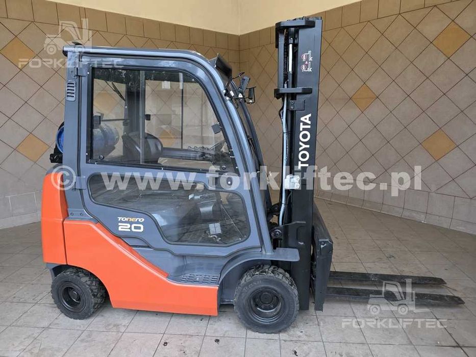 Wózek Widłowy TOYOTA 8FG20 , Kabina, pozycjoner, TOYOTA 8FGKF20  LINDE