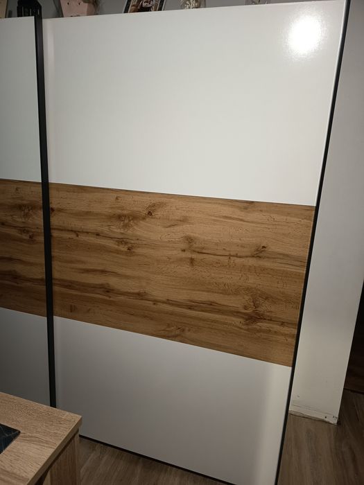 Szafa ubraniowa dł.220 wys.195.5 szer.60