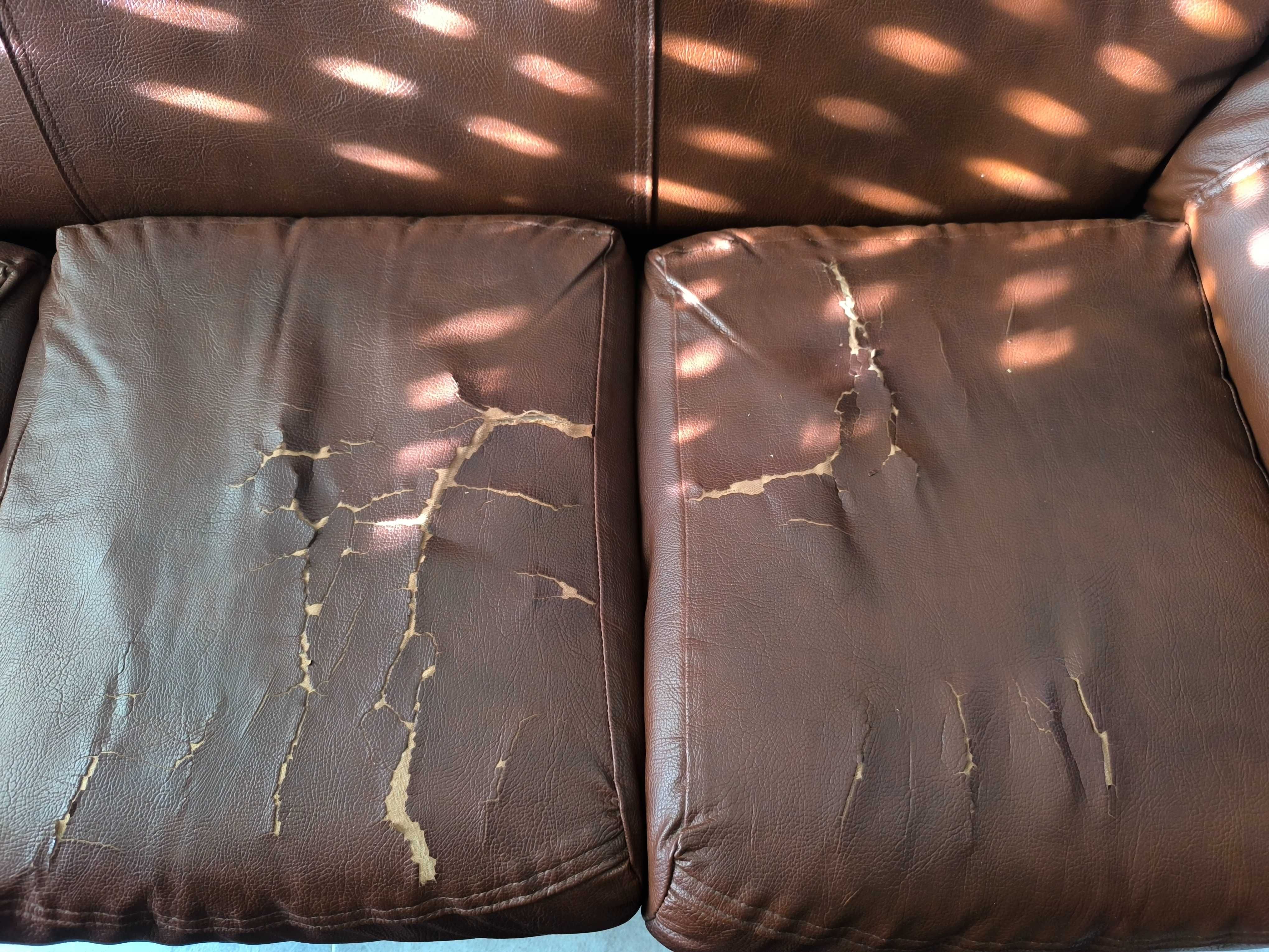 Sofás de Luxo em pele com cama incluída