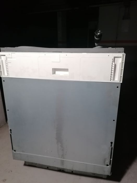 Máquina lavar loiça encastre excelente