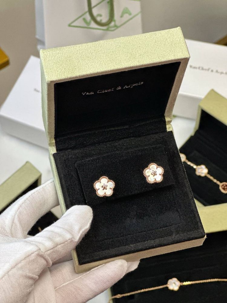 Сережки Van Cleef & Arpels