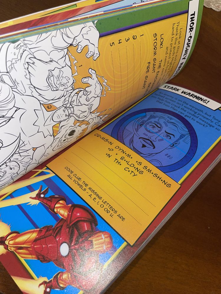 Komiksy: Captain America, Thor, Super Heroes