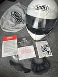 Kask motocyklowy SHOEI NXR – Biały, rozmiar L – Stan jak nowy!