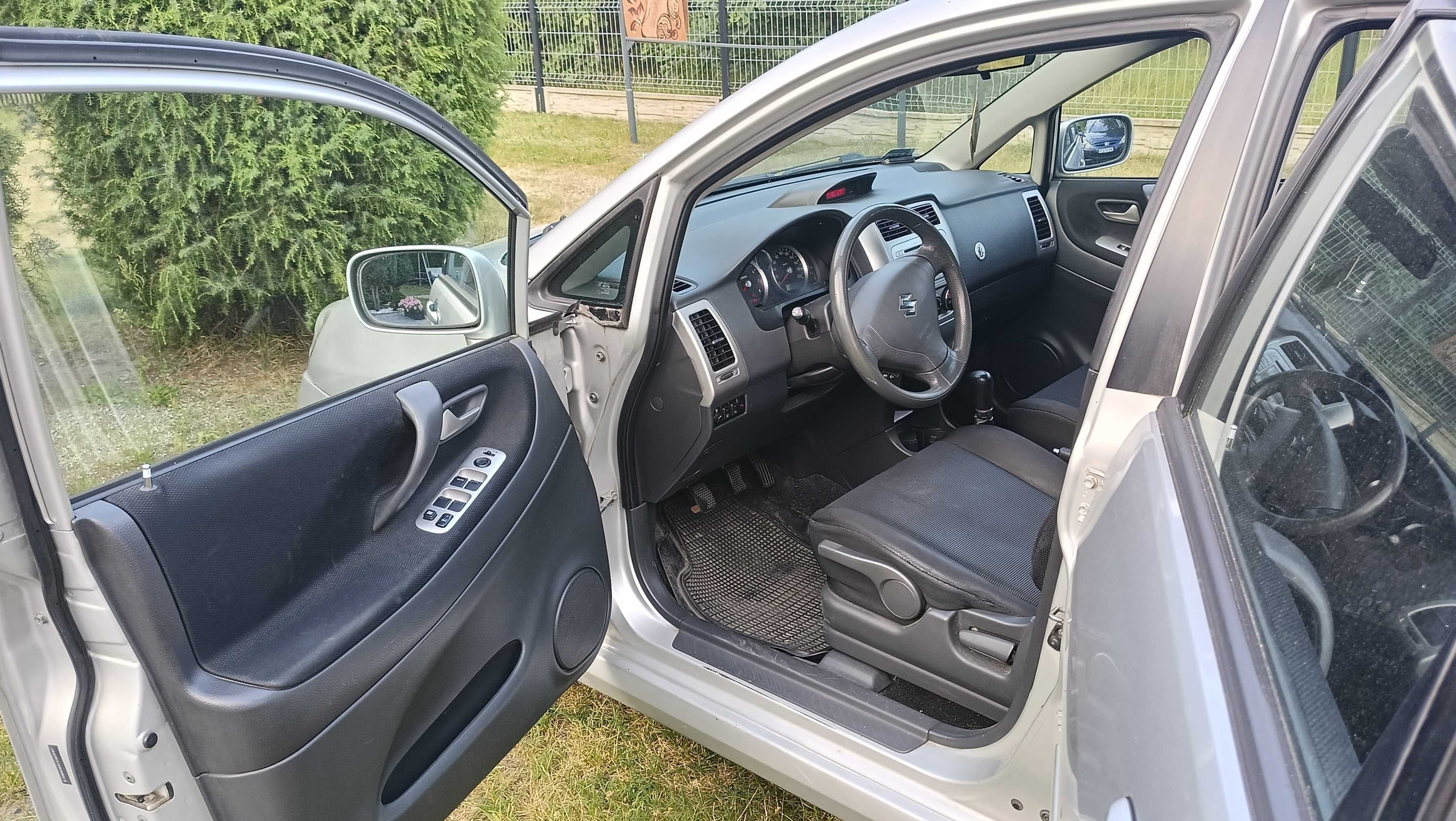 Suzuki Liana 1.6 2005r.