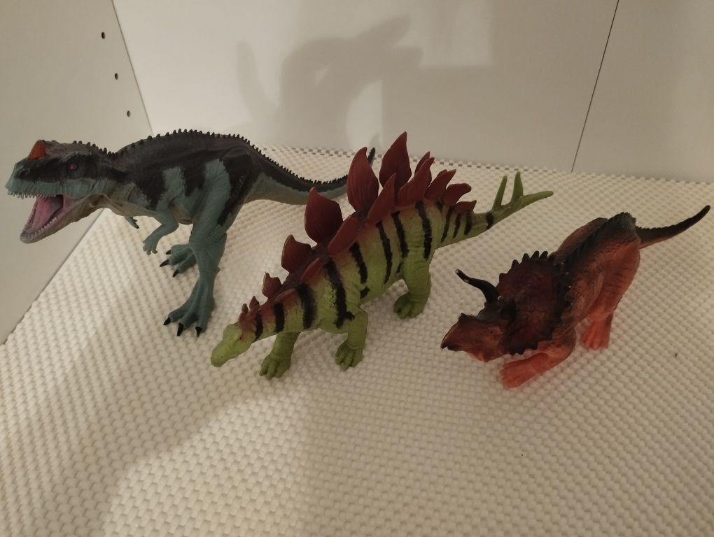 Dinossauros de borracha ( conjunto 3 )